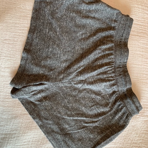 medium Danskin Now comfy lounge shorts - Picture 3 of 4